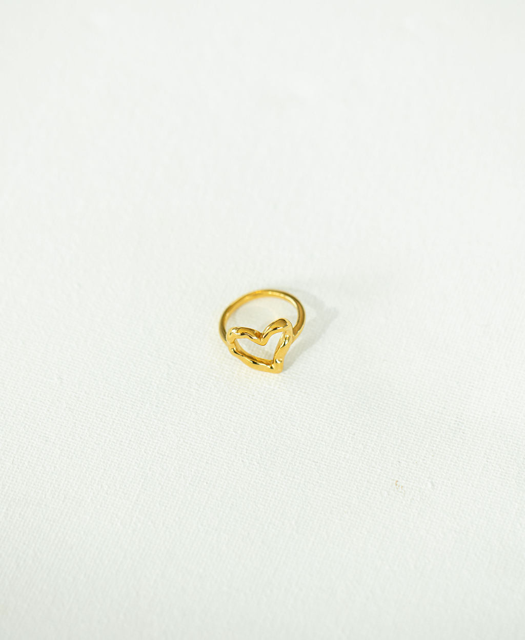 18K Gold Heart Ring